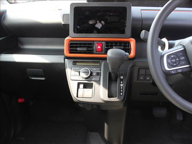Daihatsu TANTO 2022-11 182103-25