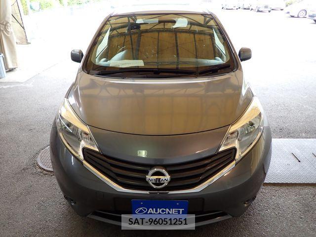 Nissan NOTE 2014-07 392952-4