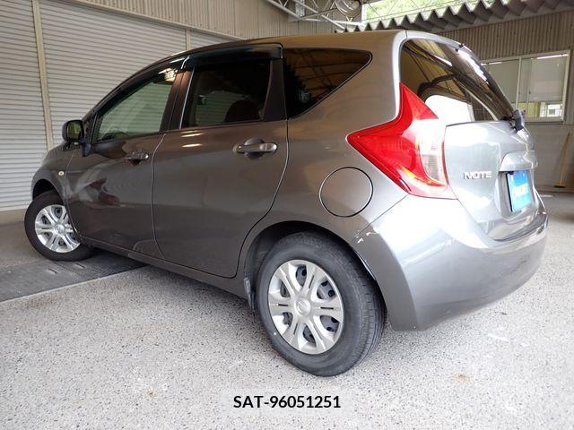 Nissan NOTE 2014-07 392952-2