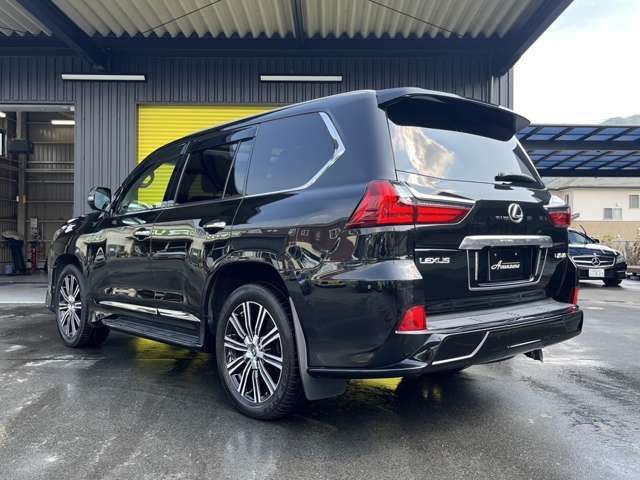 Lexus LX 2018-03 17347-7