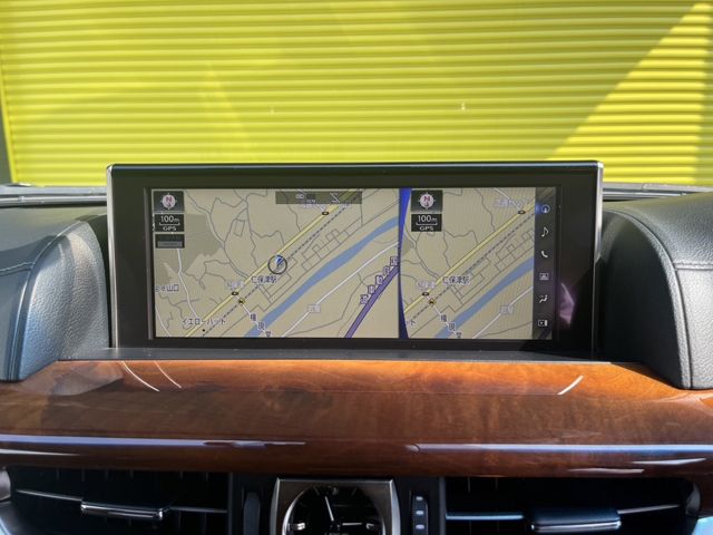Lexus LX 2018-03 17347-20