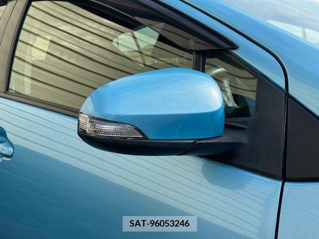 Toyota AQUA 2012-01 292115-10