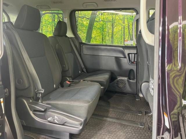 Toyota NOAH 2016-04 181175-8