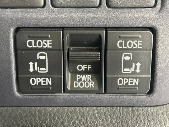 Toyota NOAH 2016-04 181175-3