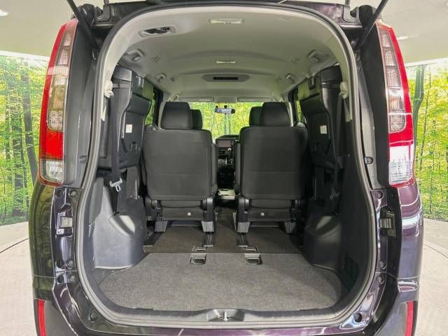 Toyota NOAH 2016-04 181175-10