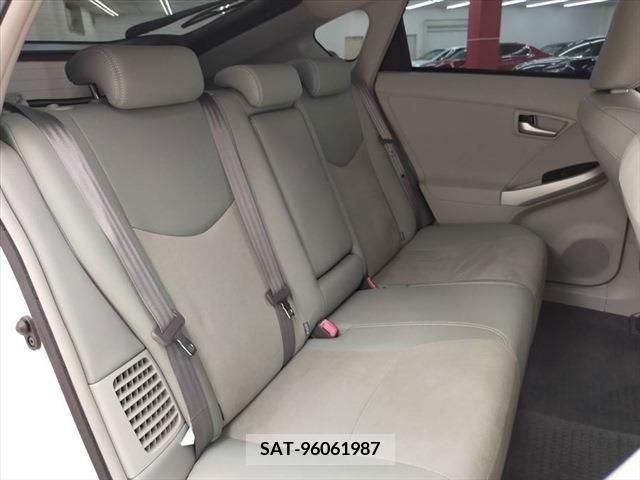 Toyota PRIUS 2012-06 382882-7