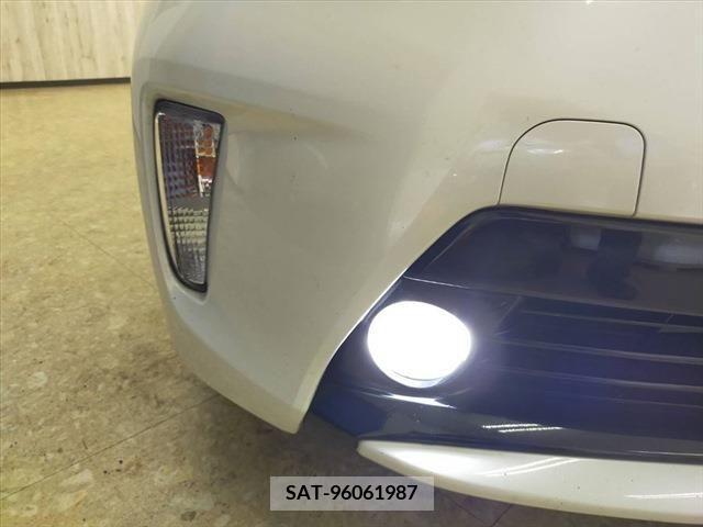 Toyota PRIUS 2012-06 382882-29