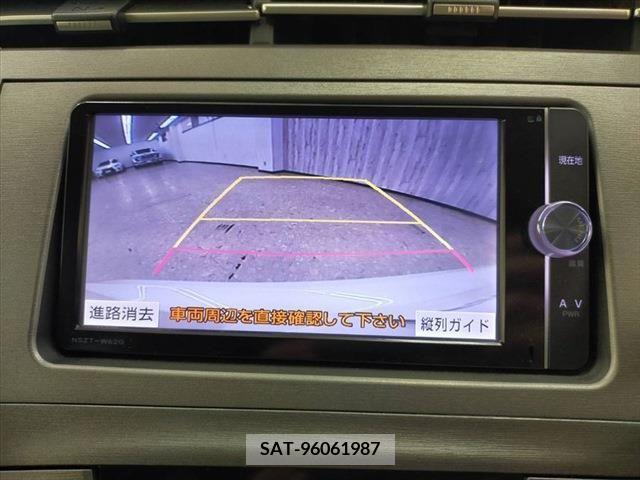 Toyota PRIUS 2012-06 382882-4