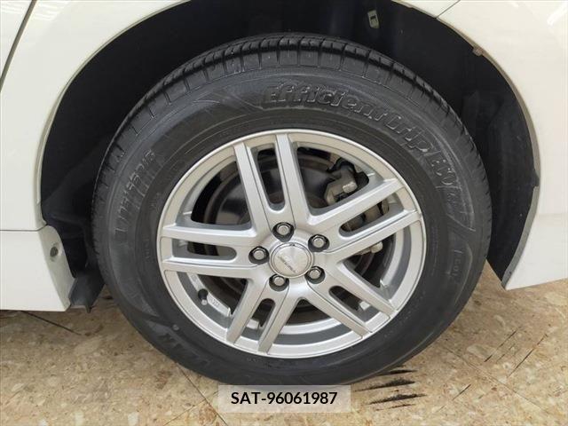 Toyota PRIUS 2012-06 382882-26