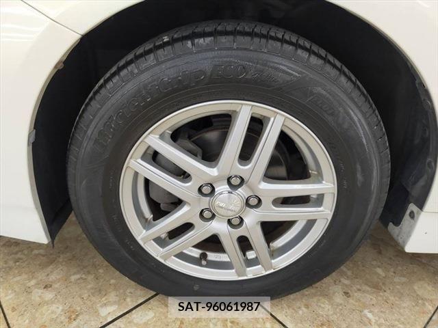 Toyota PRIUS 2012-06 382882-25