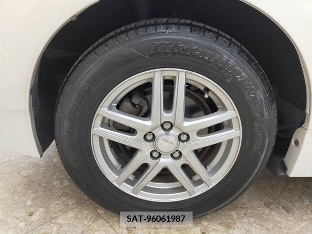 Toyota PRIUS 2012-06 382882-24