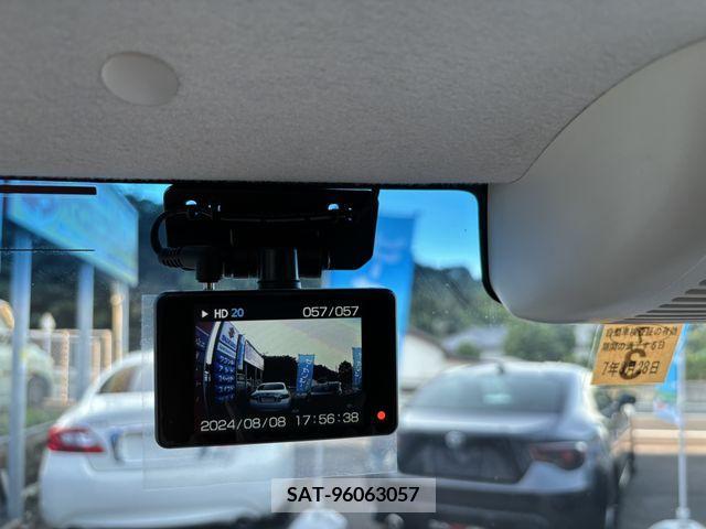 Honda N BOX 2018-05 364405-23
