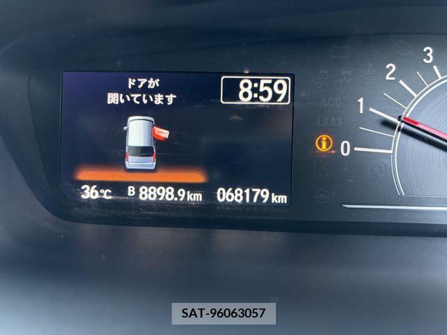 Honda N BOX 2018-05 364405-6