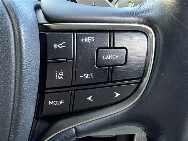 Lexus ES 2019-01 12356-13