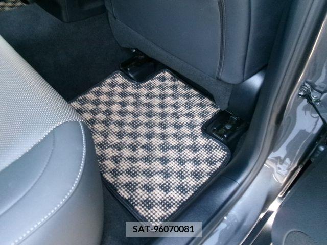 Lexus IS 2021-08 227923-16