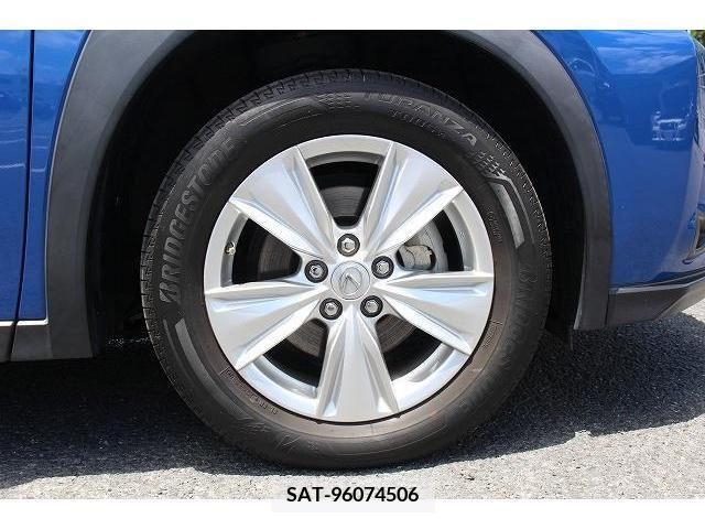 Lexus UX 2019-01 275936-12