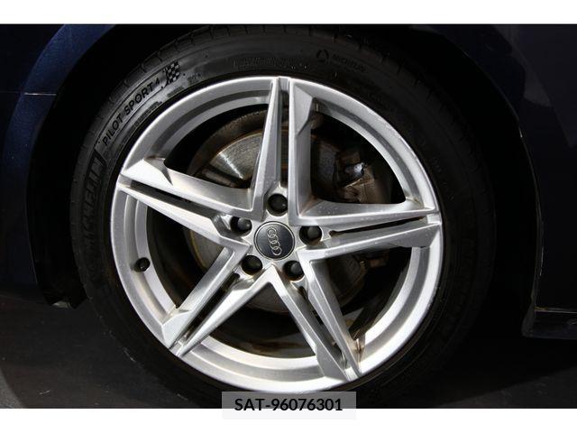 Audi A4 2018-02 372483-14