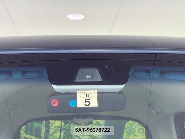 Honda N BOX 2019-05 381401-2