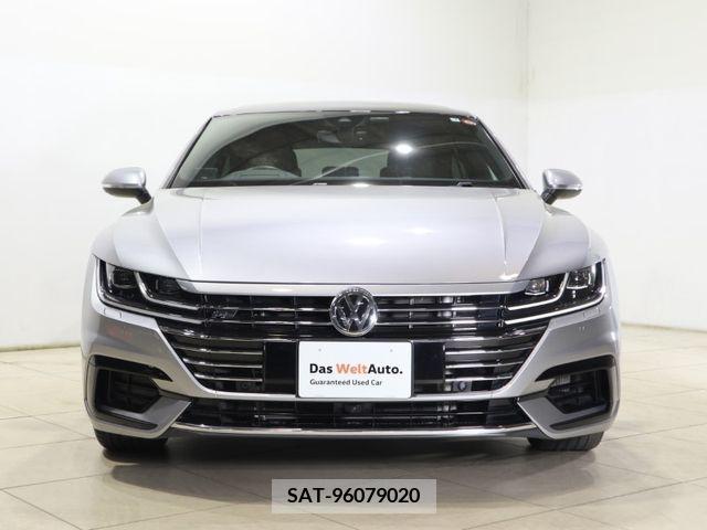 VolksWagen ARTEON 2019-04 290314-1