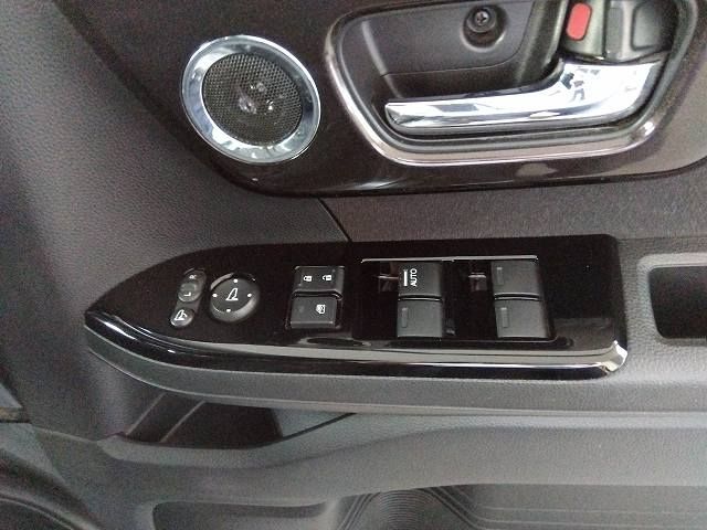 Honda N BOX CUSTOM 2019-11 19328-12