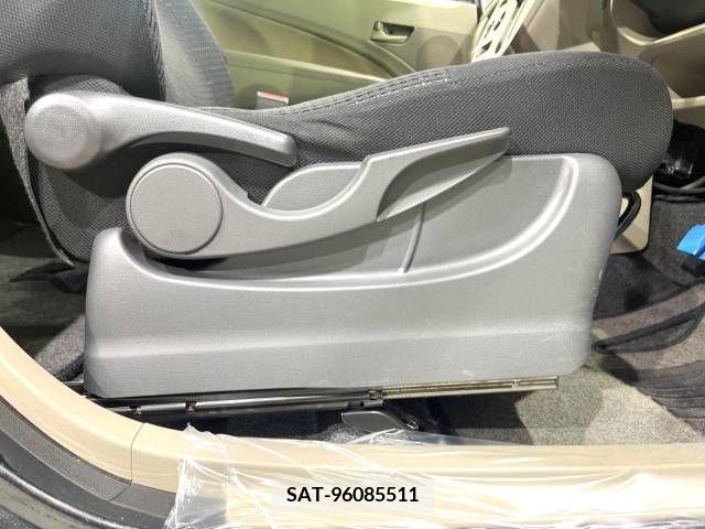 Daihatsu MOVE 2014-01 338625-6