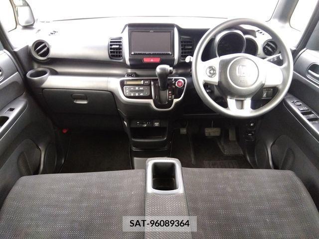 Honda N BOX 2017-03 333813-1