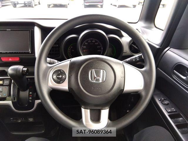 Honda N BOX 2017-03 333813-4