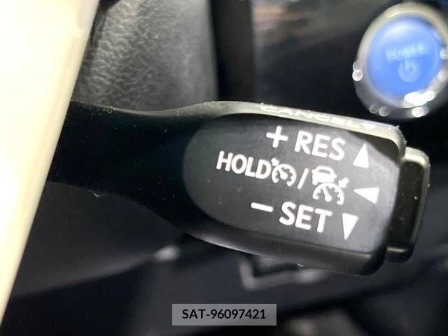 Toyota PRIUS 2016-04 349683-8