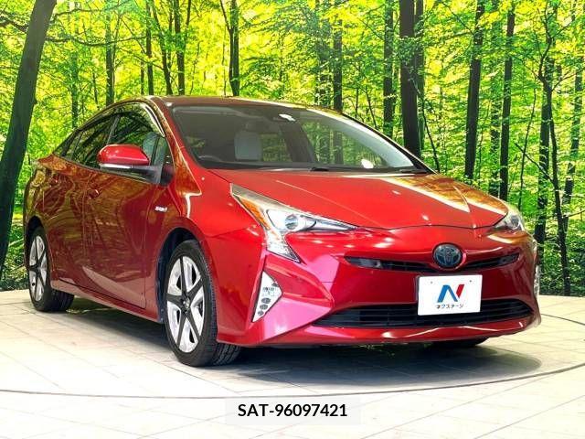 Toyota PRIUS 2016-04 349683-18