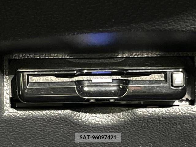 Toyota PRIUS 2016-04 349683-5