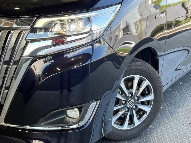 Toyota ESQUIRE 2017-11 180420-2