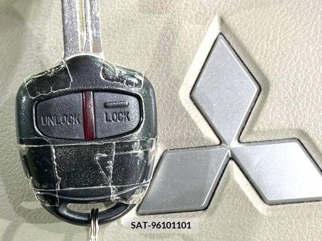 Mitsubishi EK WAGON 2010-02 377637-7