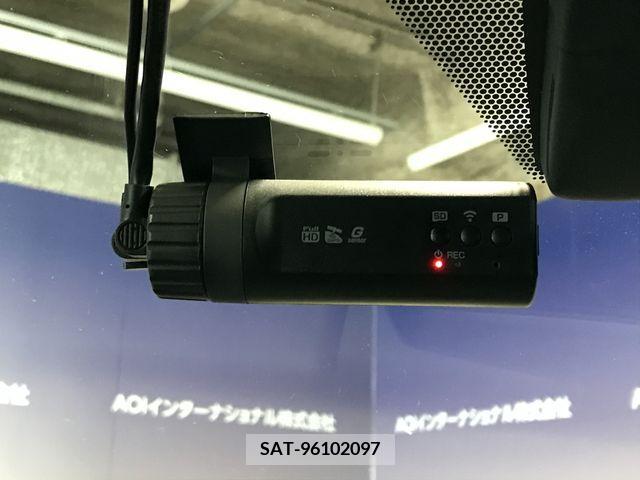 Lexus UX 2019-06 275932-19