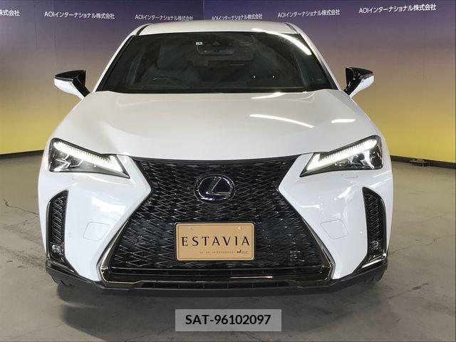 Lexus UX 2019-06 275932-3