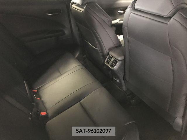 Lexus UX 2019-06 275932-12
