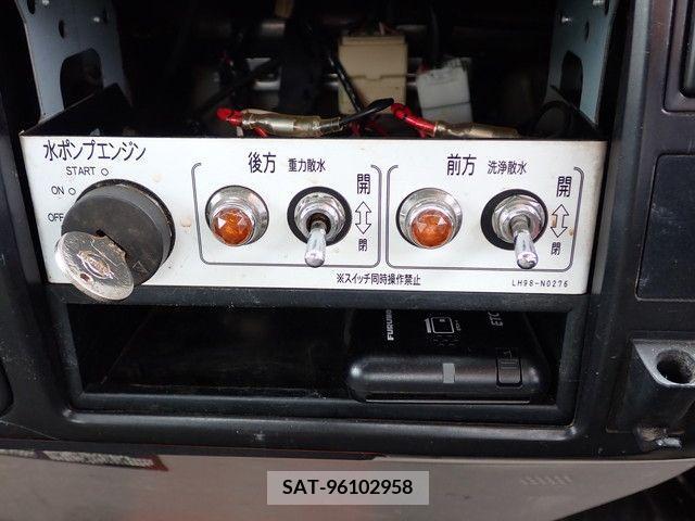 Hino DUTRO 2010-01 383886-28