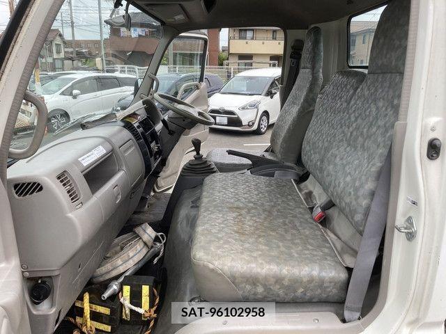 Hino DUTRO 2010-01 383886-22