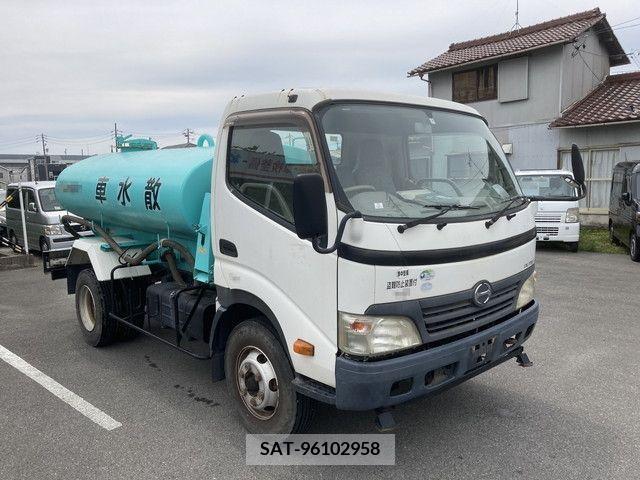 Hino DUTRO 2010-01 383886-0