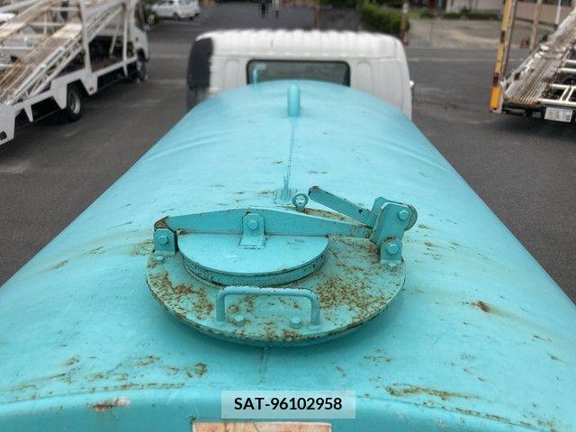 Hino DUTRO 2010-01 383886-7