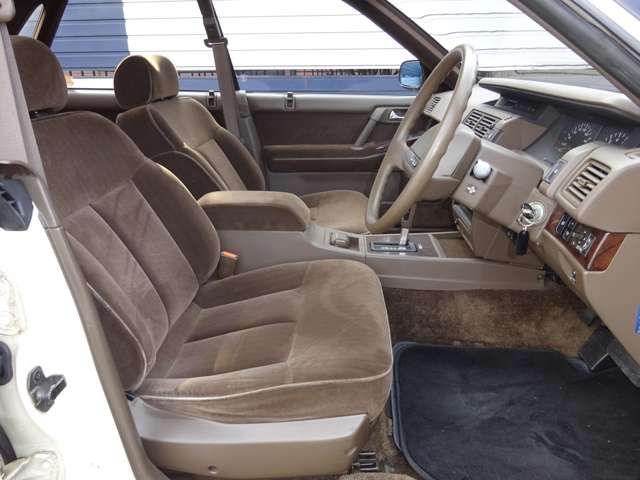 Nissan GLORIA HARDTOP 1989-10 8248-8