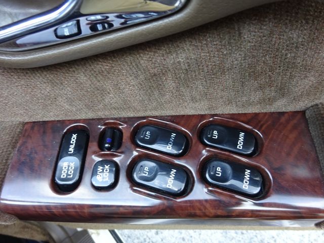 Nissan GLORIA HARDTOP 1989-10 8248-21
