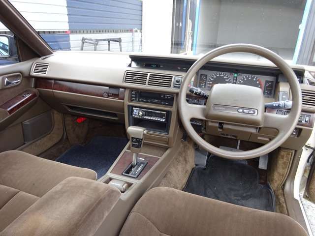 Nissan GLORIA HARDTOP 1989-10 8248-6
