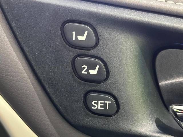 Toyota HARRIER 2016-11 18577-7