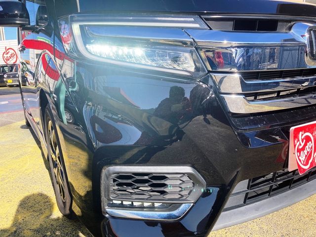 Honda e 2018-09 188084-7
