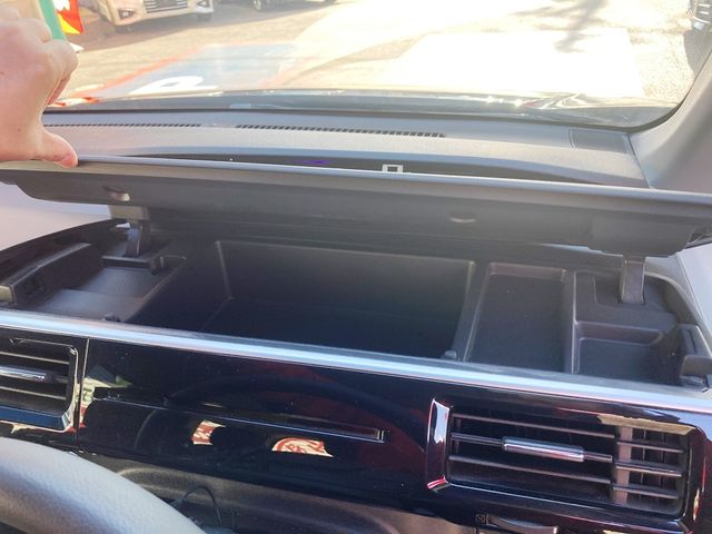 Honda e 2018-09 188084-22