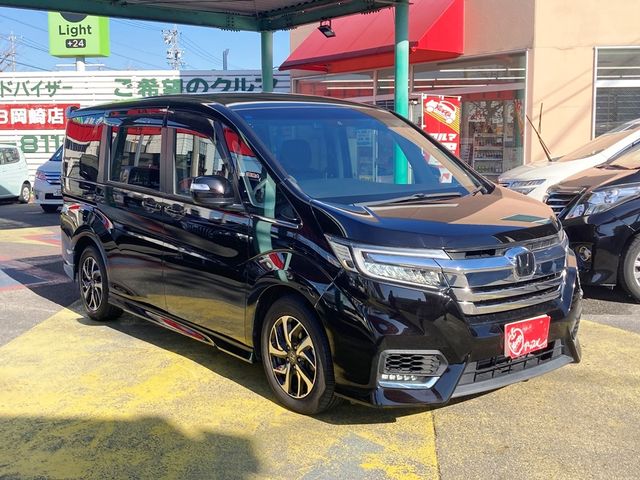 Honda e 2018-09 188084-1
