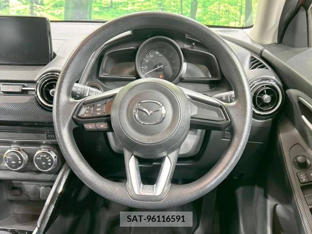 Mazda DEMIO 2017-07 359382-11