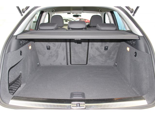 Audi Q3 2014-12 14303-6