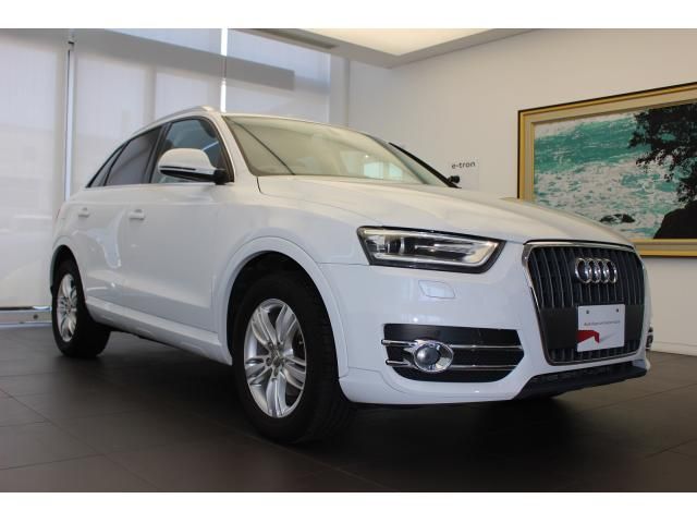 Audi Q3 2014-12 14303-2