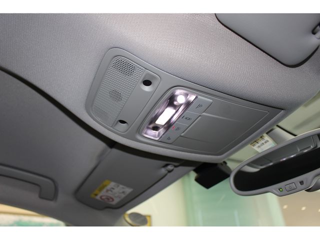 Audi Q3 2014-12 14303-16